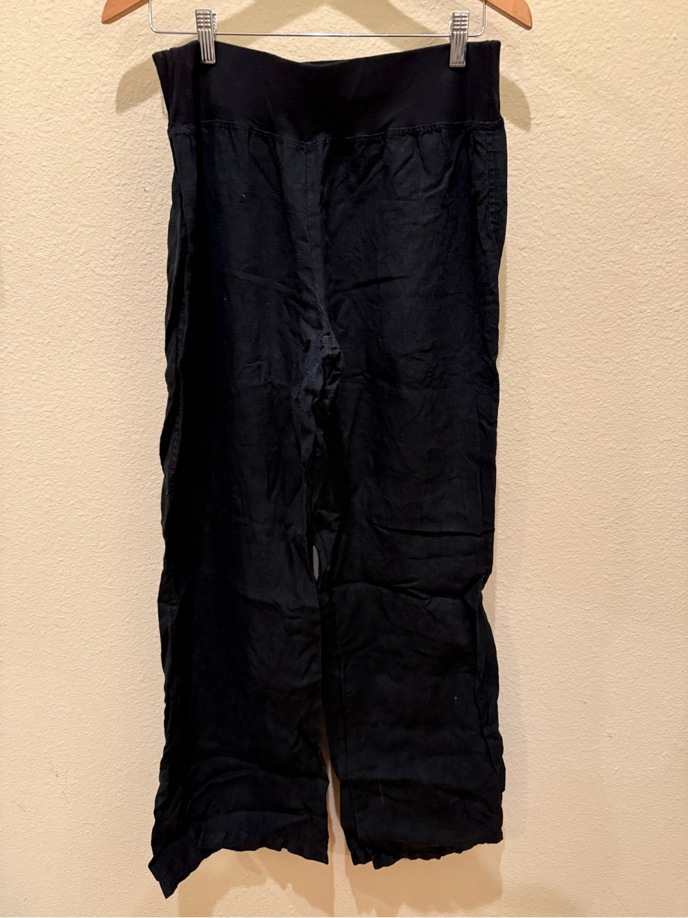 Black Wide-Leg Pull-On Yoga Pants